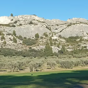 https://chambre-dhote-au-coeur-des-alpilles.fr-provencehotel.com